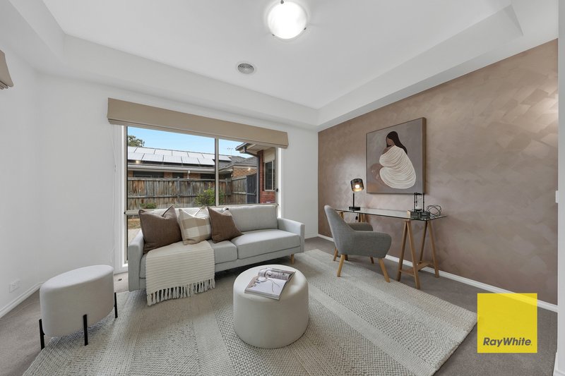 Photo - 1 Tregowan Place, Doreen VIC 3754 - Image 10