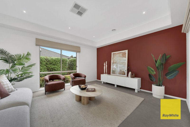 Photo - 1 Tregowan Place, Doreen VIC 3754 - Image 11