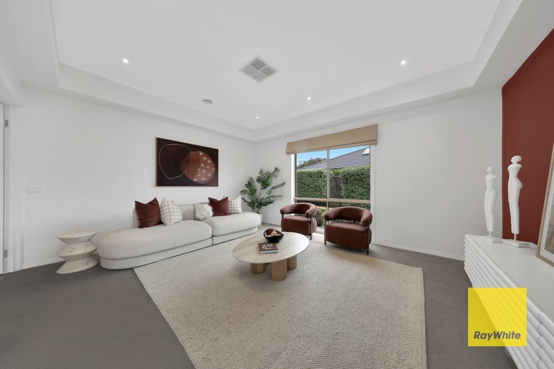 Photo - 1 Tregowan Place, Doreen VIC 3754 - Image 12
