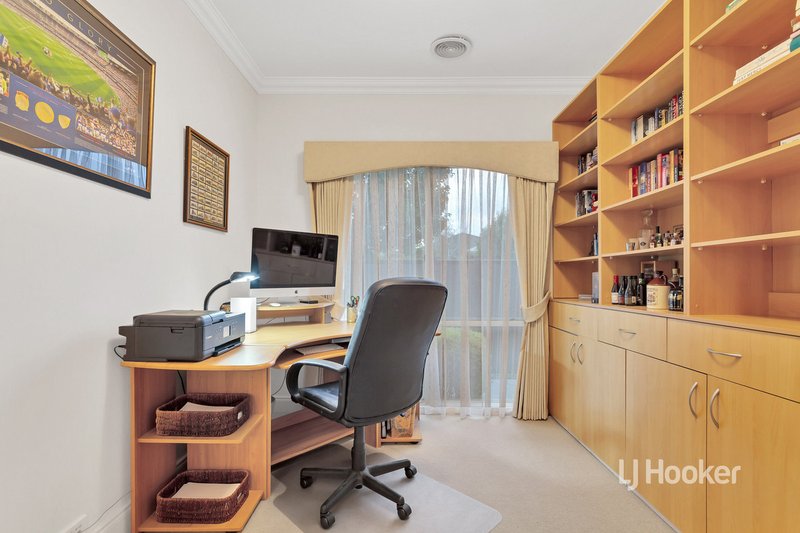 Photo - 1 Trieste Way, Point Cook VIC 3030 - Image 12