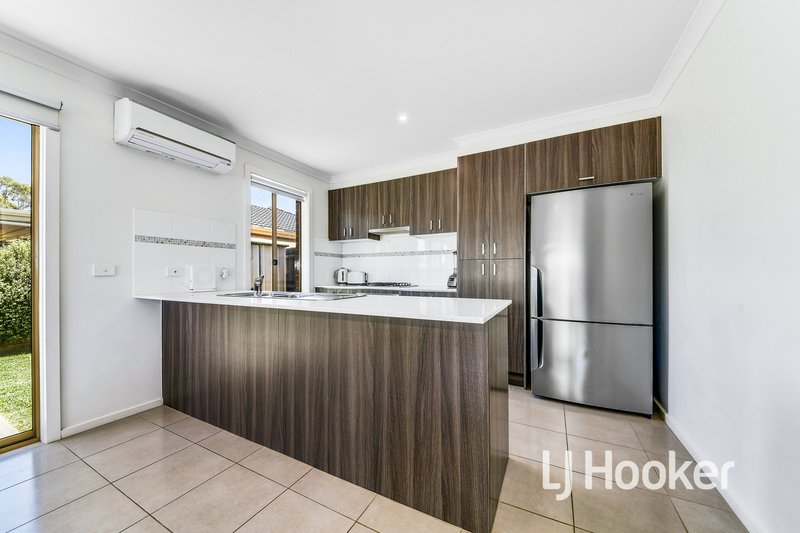 Photo - 1 Trinidad Walk, Pakenham VIC 3810 - Image 5