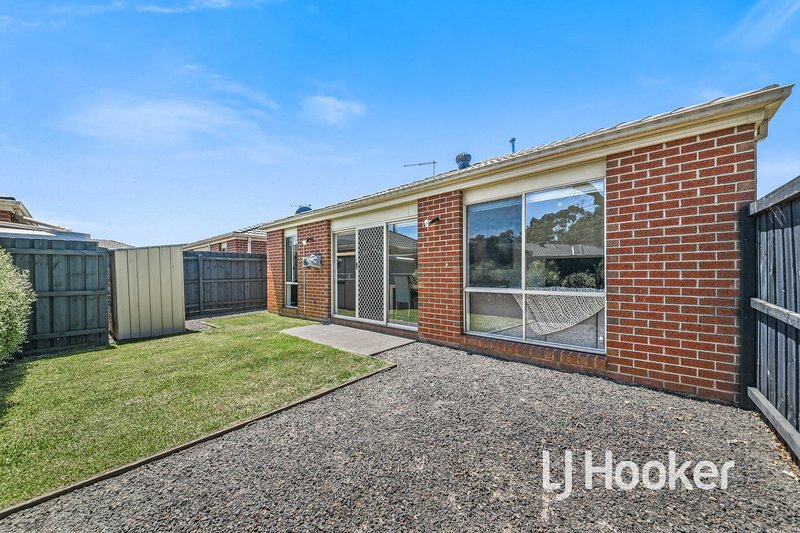 Photo - 1 Trinidad Walk, Pakenham VIC 3810 - Image 8