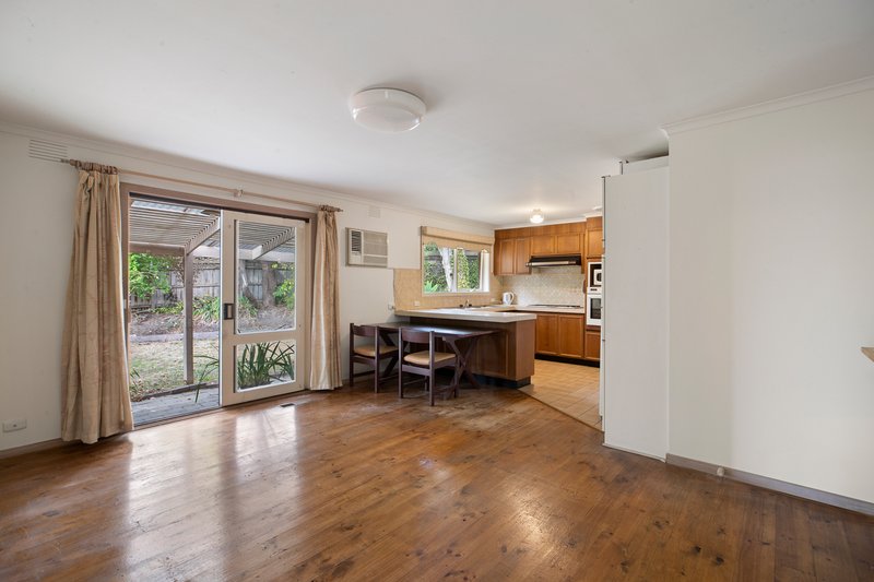 Photo - 1 Tugan Place, Ringwood North VIC 3134 - Image 3