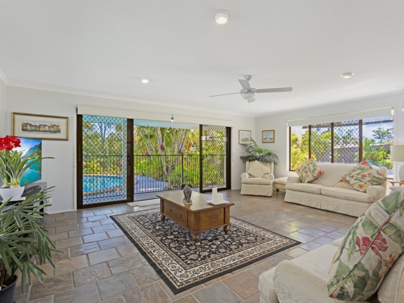 Photo - 1 Tulloch Cres , Mudgeeraba QLD 4213 - Image 7