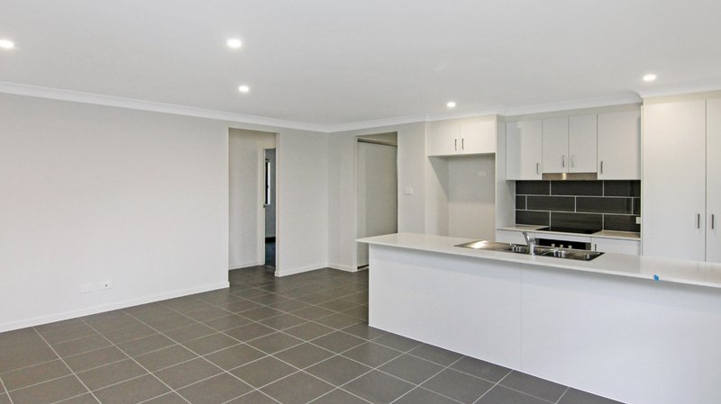 Photo - 1 Turnberry Close, Fletcher NSW 2287 - Image 2