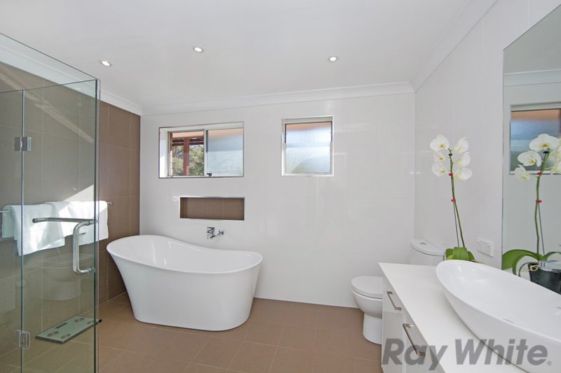 Photo - 1 Una Avenue, Charmhaven NSW 2263 - Image 3