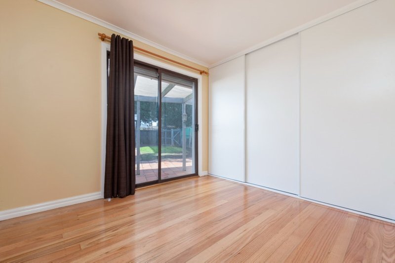 Photo - 1 Valley Court, Craigieburn VIC 3064 - Image 7