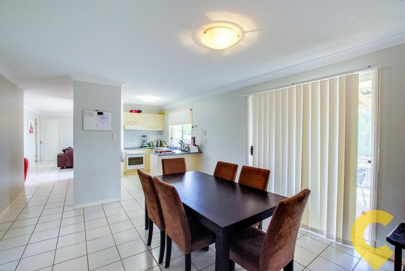 Photo - 1 Vauton Court, Arana Hills QLD 4054 - Image 3