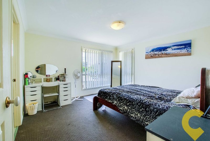 Photo - 1 Vauton Court, Arana Hills QLD 4054 - Image 5