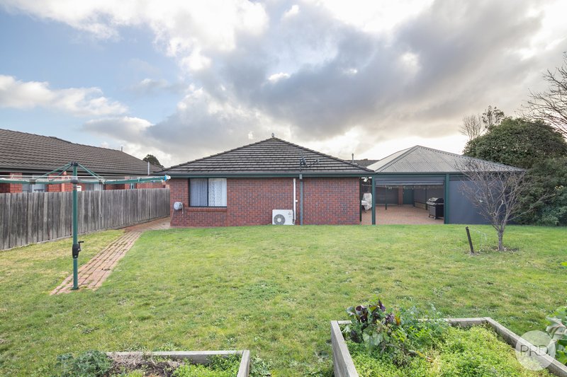 Photo - 1 Vawyn Court, Sebastopol VIC 3356 - Image 13