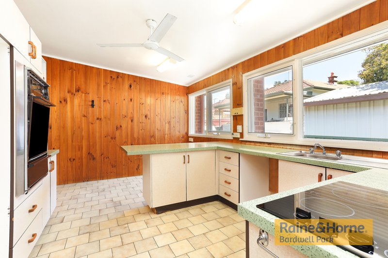 Photo - 1 Vera Lane, Earlwood NSW 2206 - Image 2