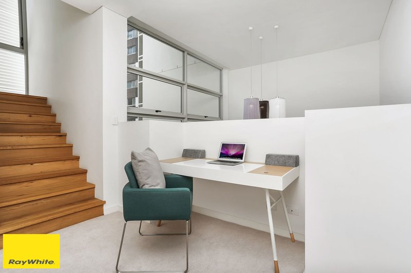 Photo - 1 Victoria Park Prade , Zetland NSW 2017 - Image 2