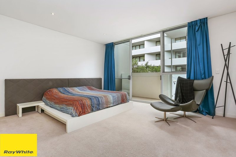 Photo - 1 Victoria Park Prade , Zetland NSW 2017 - Image 3