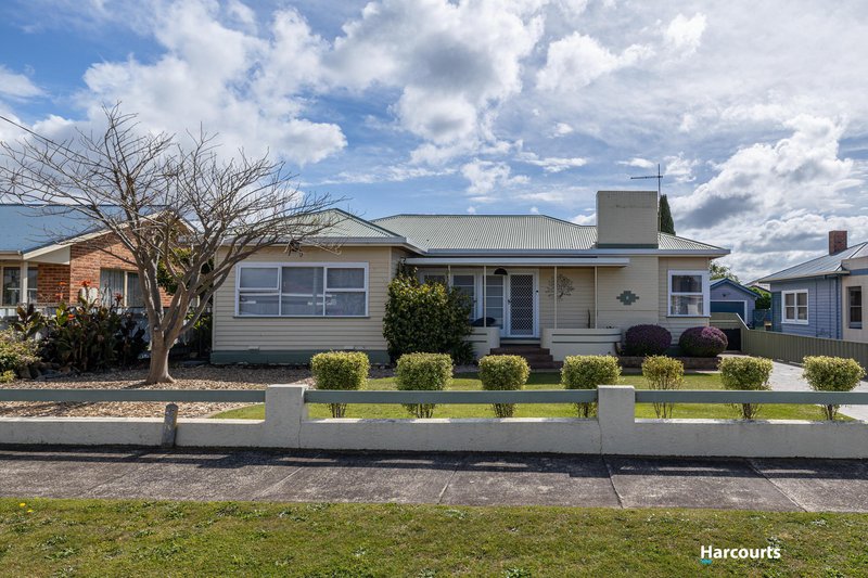 Photo - 1 Victory Avenue, Devonport TAS 7310 - Image 2