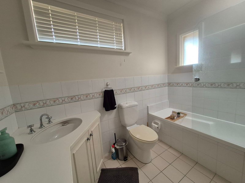Photo - 1 Violet Court, Blackburn South VIC 3130 - Image 6