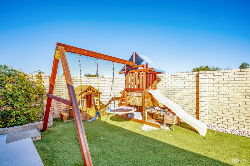 Photo - 1 Walker Avenue, Rockingham WA 6168 - Image 23