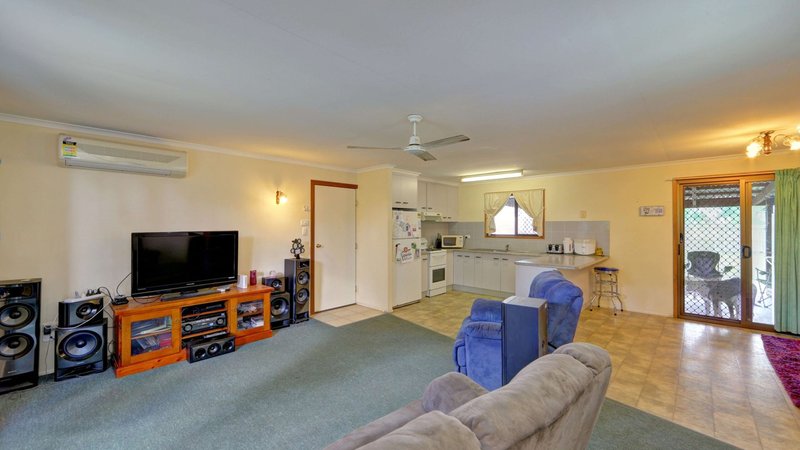 Photo - 1 Wallace Drive, Bundaberg North QLD 4670 - Image 8