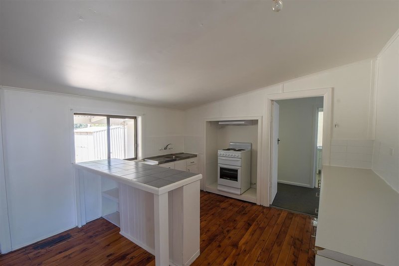 Photo - 1 Wallace Street, Apsley VIC 3319 - Image 5