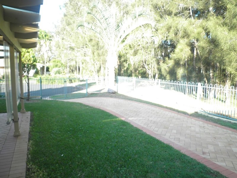 Photo - 1 Wallamba Close, Tuncurry NSW 2428 - Image 10