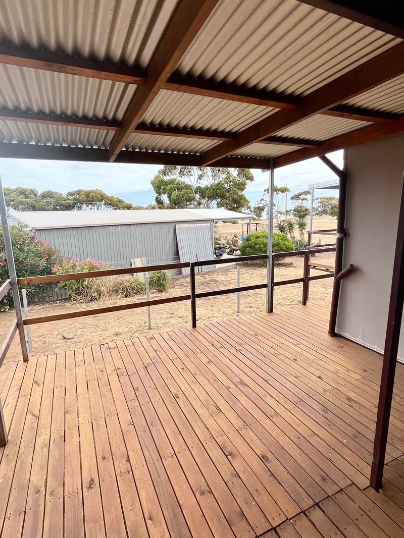 Photo - 1 Wallaroo Terrace, Tickera SA 5555 - Image 12