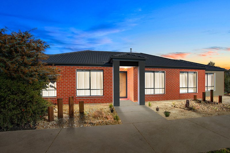 1 Wallaroo Way, Doreen VIC 3754