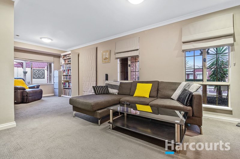 Photo - 1 Wandana Grove, Currambine WA 6028 - Image 4