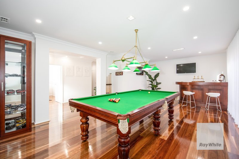 Photo - 1 Waranga Way, Taylors Hill VIC 3037 - Image 5