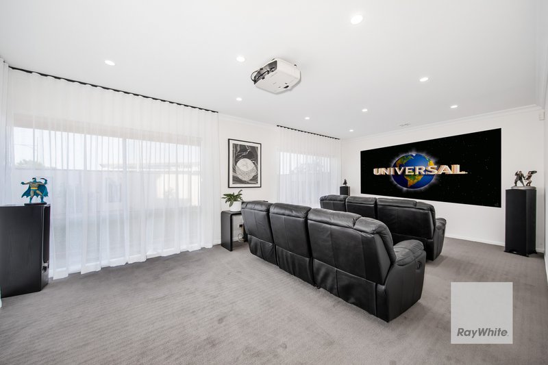 Photo - 1 Waranga Way, Taylors Hill VIC 3037 - Image 9