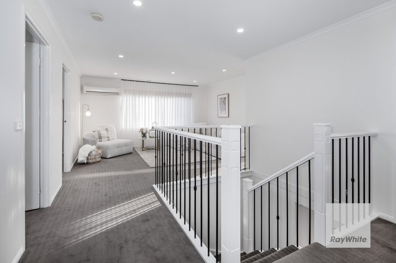 Photo - 1 Waranga Way, Taylors Hill VIC 3037 - Image 10