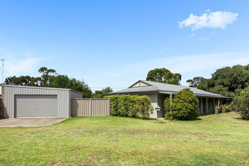 Photo - 1 Ward Street, St Leonards VIC 3223 - Image 2