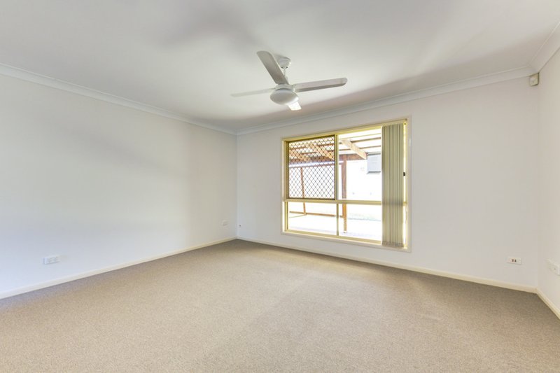 Photo - 1 Warrego Place, Forest Lake QLD 4078 - Image 5