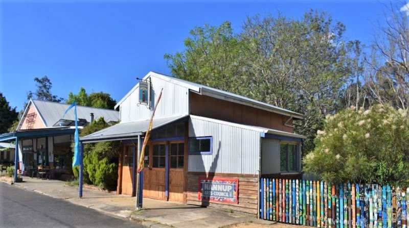 Photo - 1 Warren Rd , Nannup WA 6275 - Image 2