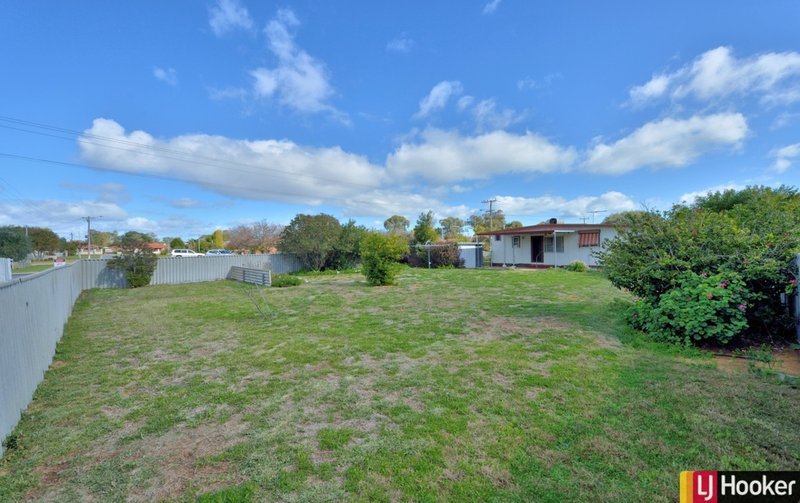 Photo - 1 Warup Street, Mandurah WA 6210 - Image 3