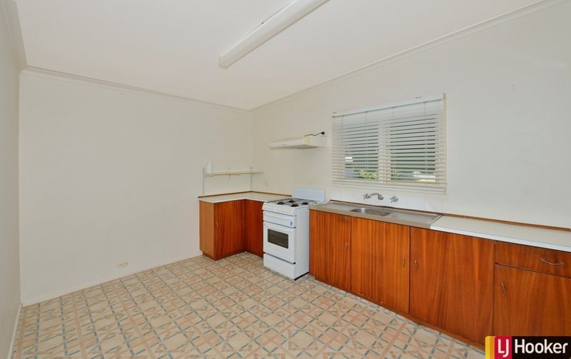 Photo - 1 Warup Street, Mandurah WA 6210 - Image 4