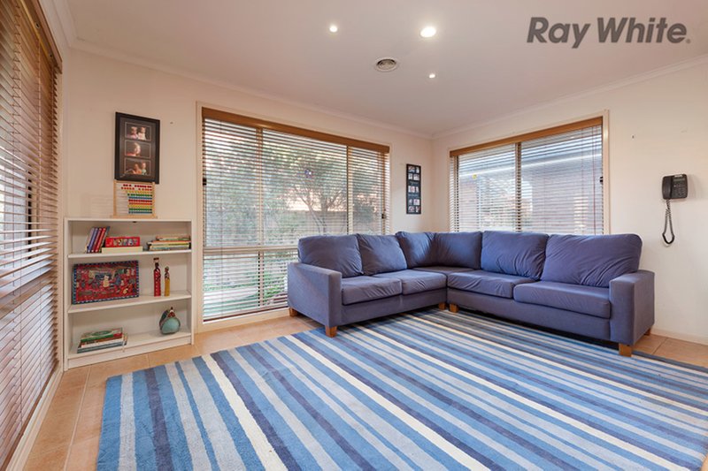 Photo - 1 Wattlepark Street, Caroline Springs VIC 3023 - Image 4