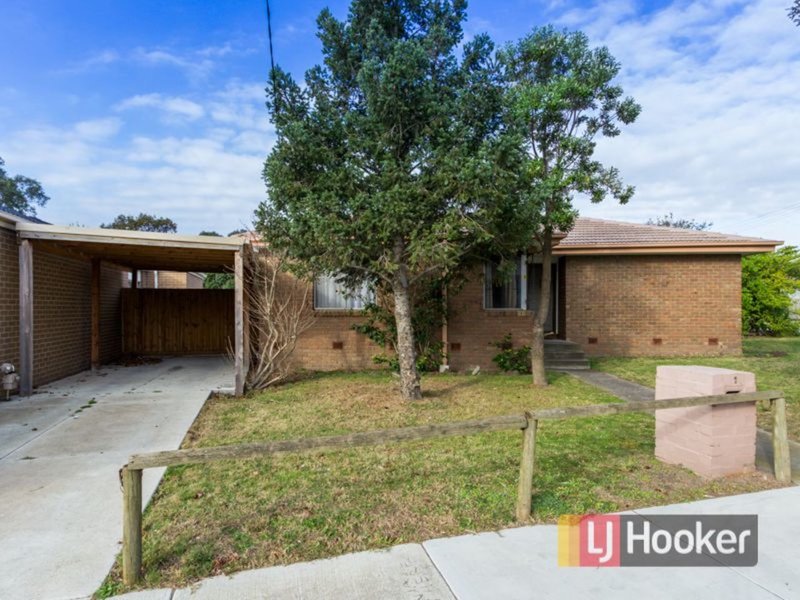 1 Wayside Court, Hampton Park VIC 3976