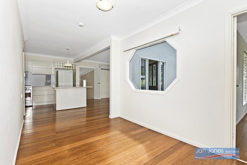 Photo - 1 Weaber Street, Clontarf QLD 4019 - Image 10