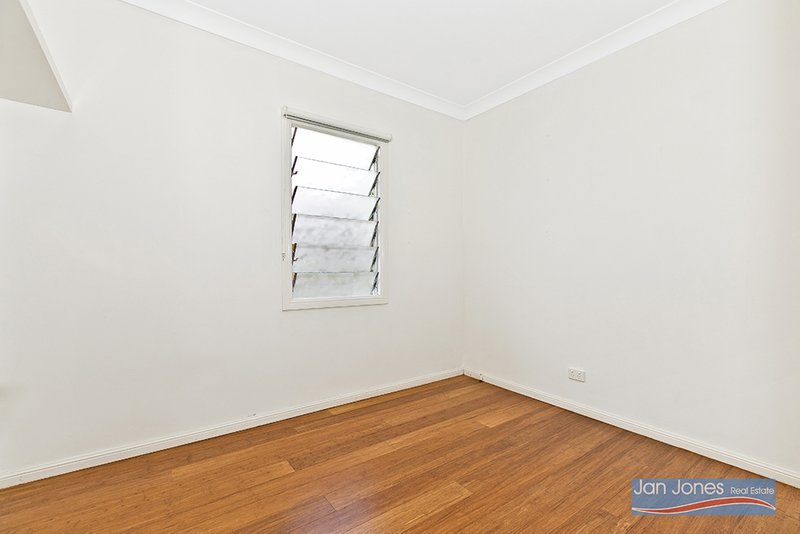 Photo - 1 Weaber Street, Clontarf QLD 4019 - Image 15