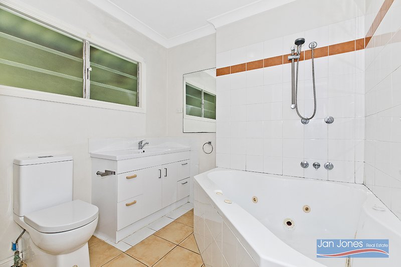 Photo - 1 Weaber Street, Clontarf QLD 4019 - Image 16