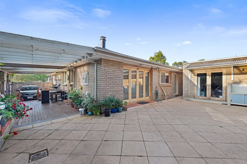 Photo - 1 Wedge Court, Glen Waverley VIC 3150 - Image 7