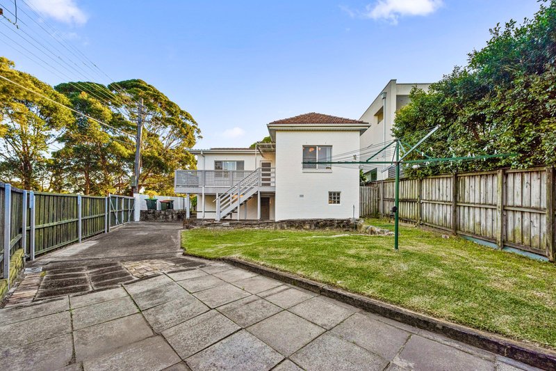 Photo - 1 Weetalibah Road, Northbridge NSW 2063 - Image 4