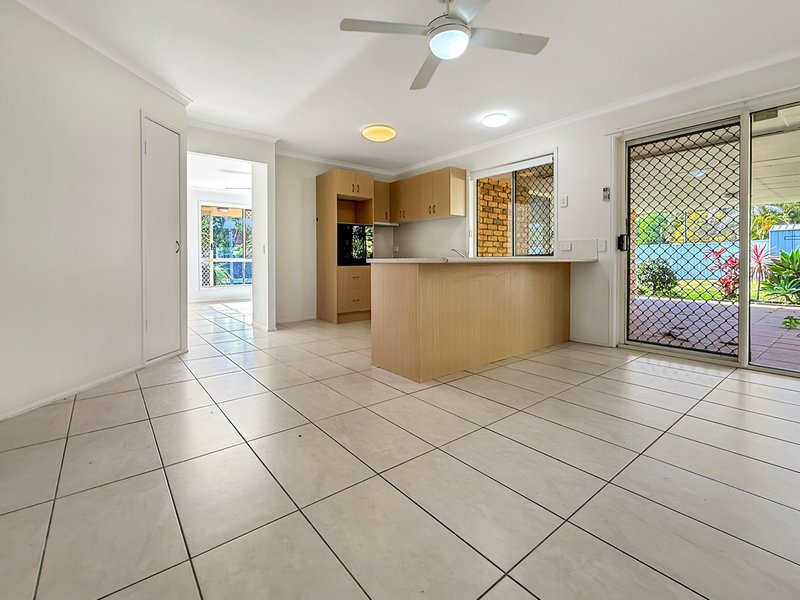 Photo - 1 Wentworth Place, Narangba QLD 4504 - Image 5