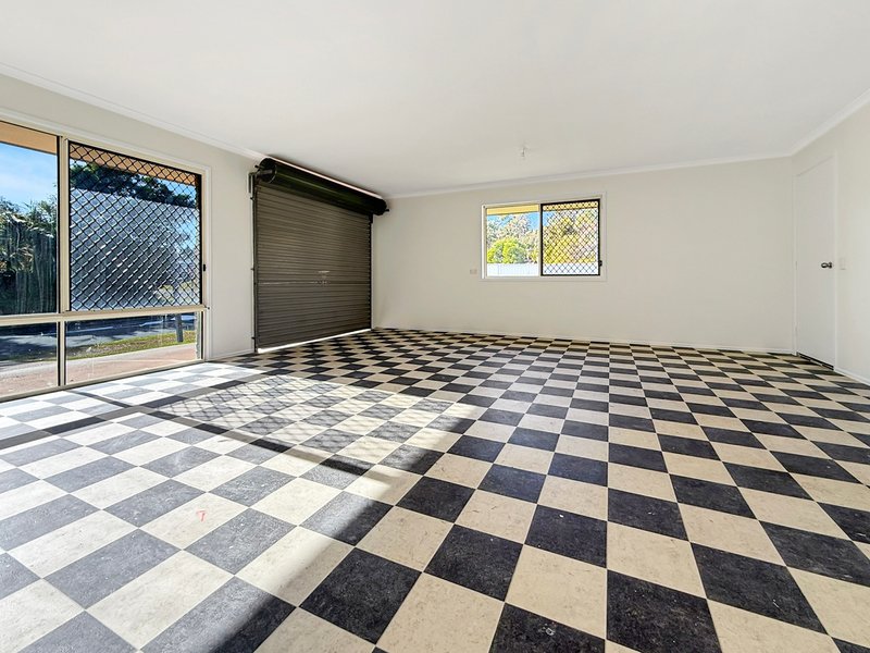 Photo - 1 Wentworth Place, Narangba QLD 4504 - Image 12