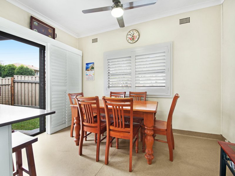 Photo - 1 Wentworth Street, Telarah NSW 2320 - Image 4