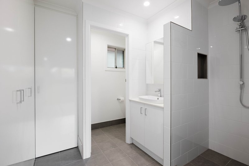 Photo - 1 Wessex Street, Harristown QLD 4350 - Image 9