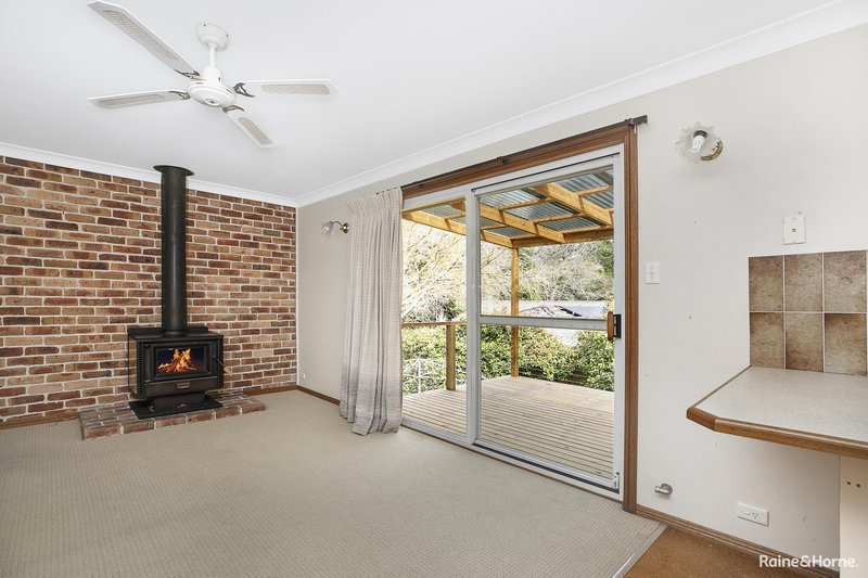 Photo - 1 Wheen Close, Bowral NSW 2576 - Image 2