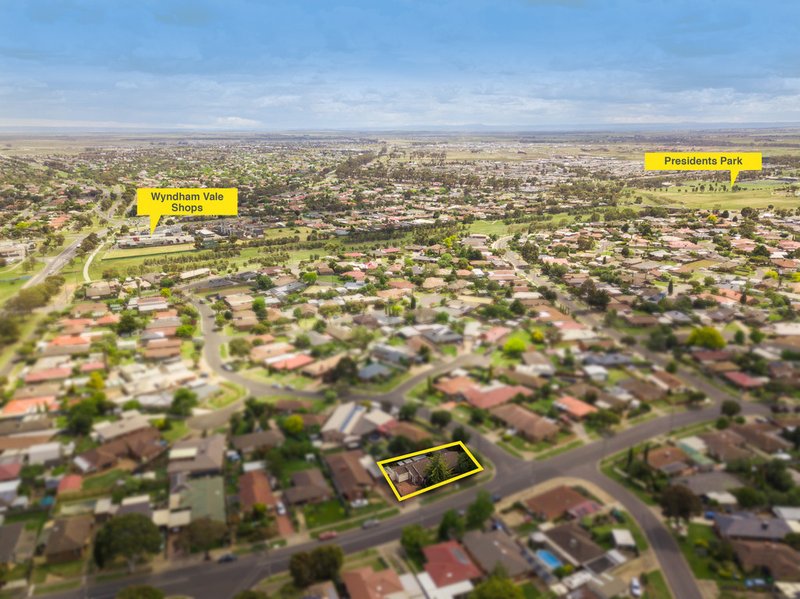 Photo - 1 Whitehall Crescent, Werribee VIC 3030 - Image 14