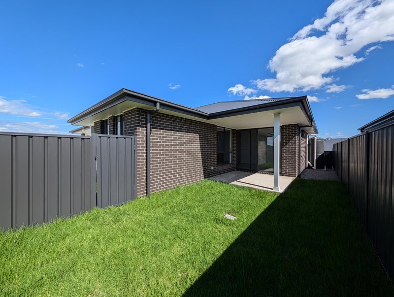 Photo - 1 Wickersley Street, Farley NSW 2320 - Image 17