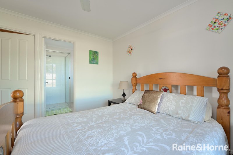 Photo - 1 Wicks Street, New Auckland QLD 4680 - Image 7