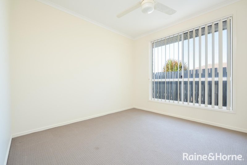 Photo - 1 Wicks Street, New Auckland QLD 4680 - Image 9